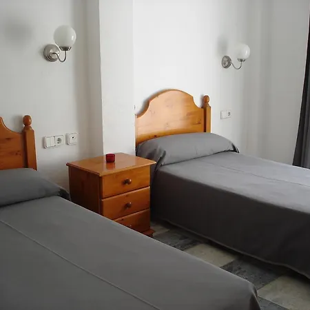 Apartamentos G.P. Junto Al Mar * Portinatx