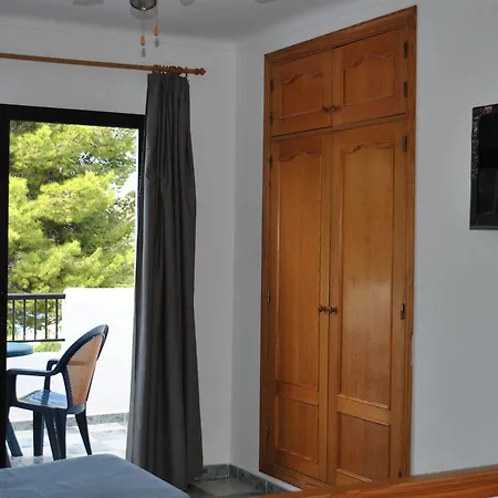 Apartamentos G.P. Junto Al Mar * Portinatx