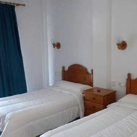 Apartamentos G.P. Junto Al Mar * Portinatx